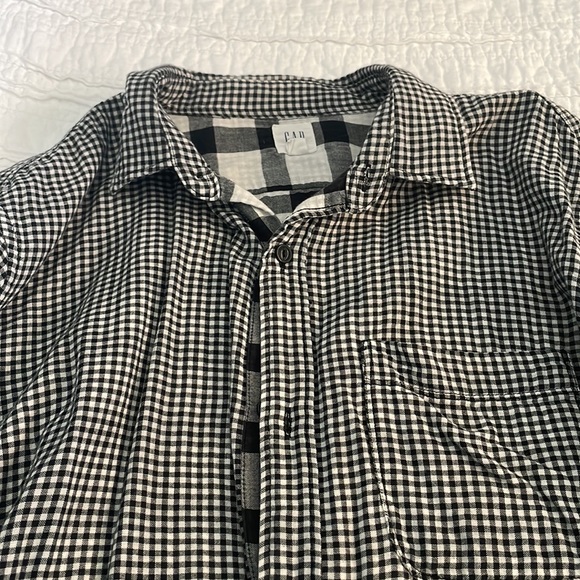 Gap Mens XL tall long sleeve button down - Picture 2 of 3